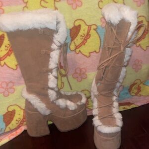 Women's Demonia Platform Boots Camel-311